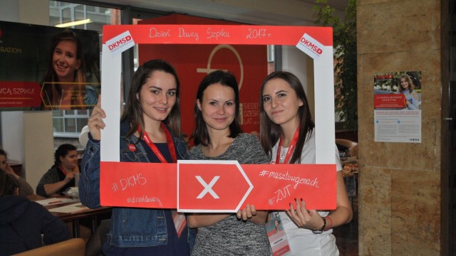 Rusza tydzień dawców szpiku kostnego w Szczecinie. Do czwartku wolontariusze fundacji DKMS będą rejestrować potencjalnych dawców.