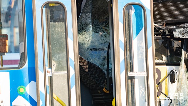 Po piątkowym wypadku w centrum Szczecina nikt jeszcze nie usłyszał zarzutów. Chodzi o zdarzenie z samego rana, kiedy autobus komunikacji miejskiej zderzył się czołowo z tramwajem przy Bramie Portowej - ucierpiało 11 osób - w tym jedna ciężko. Wciąż otwarte pozostaje pytanie: kto zawinił