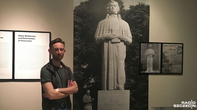 Ponad 150 obiektów: rzeźb, szkiców, fotografii dokumentalnych, rysunków i obrazów. Wszystkie Sławomira Lewińskiego, artysty plastyka związanego z powojennym Szczecinem. W środę w Muzeum Narodowym przy Wałach Chrobrego została otwarta wystawa monograficzna poświęcona artyście w 100-lecie jego urodzin.