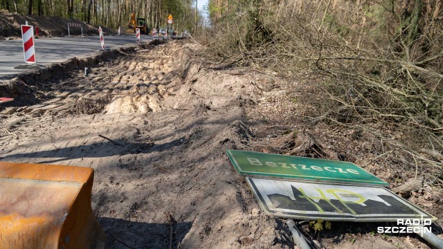 Od wtorku zamknięta dla ruchu będzie ulica Szkolna w podszczecińskim Bezrzeczu. Rozpocznie się jej przebudowa na odcinku od szkoły podstawowej do skrzyżowania z ulicą Folwarczną.