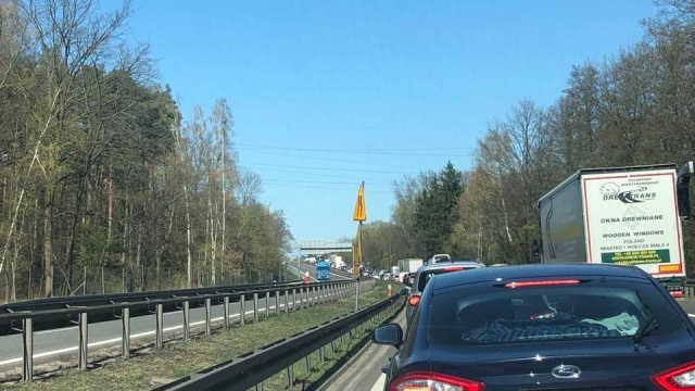 Potężne korki tworzą się już od kilku godzin na ulicach prawobrzeża i podszczecińskiej autostradzie A6.