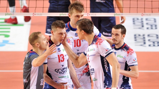 Siatkarze ZAKSY Kędzierzyn-Koźle zdobyli złoty medal mistrzostw Polski. W trzecim spotkaniu finałowym ZAKSA wygrała z ONICO Warszawa 3:1 (25:22, 19:25, 32:30, 25:19). W rywalizacji do trzech zwycięstw zespół z Kędzierzyna-Koźla zwyciężył 3-0.