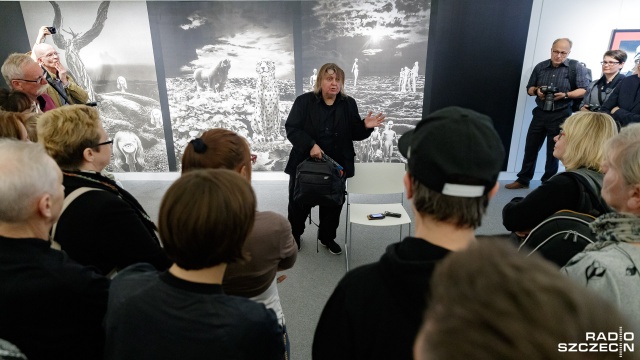 Wystawę zdjęć Zofii Rydet - jednej z najwybitniejszych postaci polskiej fotografii - można oglądać w Galerii Poziom 4 Filharmonii w Szczecinie.