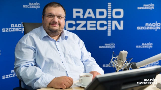 Pan poseł Marchewka zna się jak szczerbaty na sucharach, jeśli chodzi o budowę statków - tak poseł Krzysztof Zaremba, wiceszef sejmowej komisji morskiej odniósł się do konferencji prasowej Koalicji Obywatelskiej.