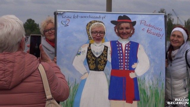 Trwa zabawa na Wałach Chrobrego w Szczecinie, to Piknik nad Odrą.