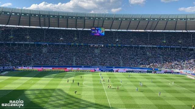 Grad bramek i tysiące kibiców na stadionach. Bundesliga zakończyła sezon. Mistrzem Niemiec po raz kolejny z rzędu został Bayern Monachium. Królem strzelców - napastnik monachijczyków i reprezentacji Polski, Robert Lewandowski.