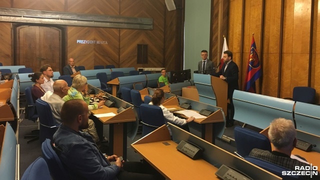 Na remonty jakich zabytków i w jakich przypadkach można otrzymać pieniądze od miasta. W sali sesyjnej szczecińskiego magistratu odbyło się spotkanie w tej sprawie.