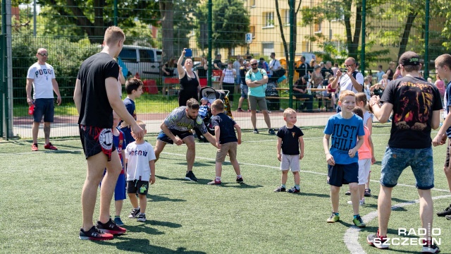 To nie lada gratka dla wszystkich kibiców Pogoni Szczecin. Na terenie orlika przy ul. Floriana Szarego w szczecińskich Podjuchach odbył się Granatowo-Bordowy Piknik.