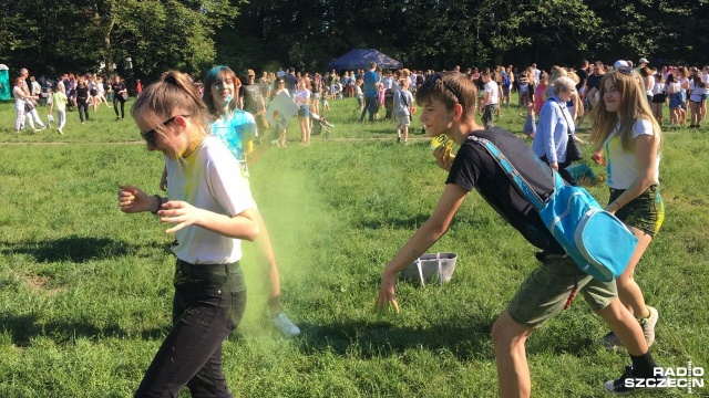 Tysiące baniek nad Psią Polaną w Parku Kasprowicza. Festiwal Baniek Mydlanych przyciągnął tam tłumy.