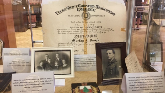 W czwartek w Książnicy Pomorskiej otwarto wystawę Z Harbina do Szczecina. 70. rocznica repatriacji Polonii harbińskiej.