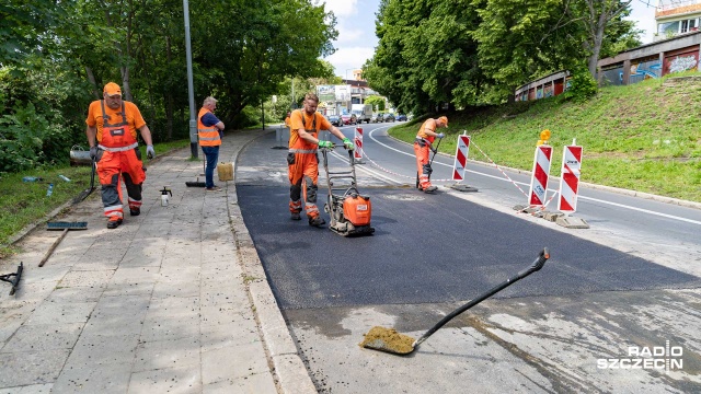 Naprawa na Wilczej. Kierowcy muszą wybrać objazd [ZDJĘCIA]