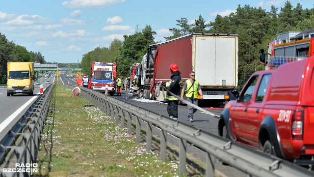 W wyniku tragicznego wypadku na S3, 6 osób nie żyje, a 11 zostało rannych. Karambol i jego skutki komentował na naszej antenie ekspert z zakresu ruchu drogowego.