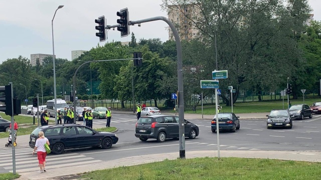 Uwaga kierowcy przejeżdżający przez skrzyżowanie ulic Staszica i Ofiar Oświęcimia w Szczecinie.
