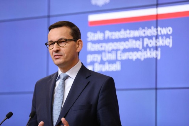 Premier Mateusz Morawiecki powiedział, że ustalenia na unijnym szczycie w Brukseli odpowiadają interesom Polski. Szef rządu nawiązał do zablokowania przez cztery kraje, w tym Polskę zobowiązania przez Unię do neutralności klimatycznej do 2050 roku.