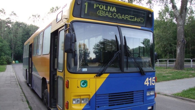 Decyzję podjęli szczecineccy radni - to inicjatywa burmistrza Daniela Raka, który darmową komunikację obiecywał już w kampanii wyborczej.