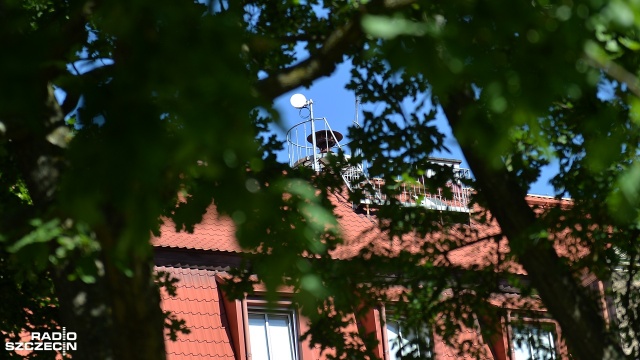 Około 20 minut wyły syreny alarmowe Wojewódzkiego Urzędu Pracy w Szczecinie. Przed budynek ewakuowano pracowników. Wszystko przez awarię systemu, którą wywołała przerwa w dostawie prądu.