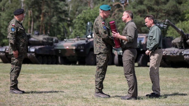 Na poligonie w Orzyszu zostały oficjalnie zakończone manewry DRAGON-19, w których biorą udział polscy żołnierze i oddziały sojusznicze, stacjonujące w Polsce w ramach wzmacniania wschodniej flanki NATO.