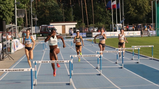 Złoci medaliści ubiegłorocznych Mistrzostw Europy nie zawiedli w lekkoatletycznym mityngu Bestseller Goleniów Athletics Park w Goleniowie. Bieg na 400 metrów wygrała Iga Baumgart-Witan z czasem lepszym od minimum na tegoroczne Mistrzostwa Świata w Katarze.