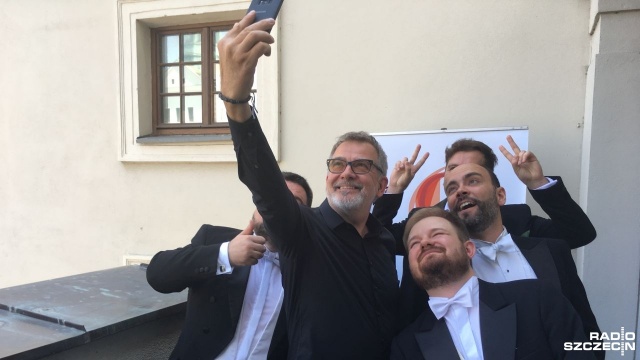 21. Wielki Turniej Tenorów rozpocznie się w sobotę wieczorem w Teatrze Letnim im. Heleny Majdaniec w Szczecinie. W tym roku wystąpi ośmiu tenorów: po dwóch z Polski i Bułgarii oraz po jednym z Gruzji, Ukrainy, Portugalii i Stanów Zjednoczonych.