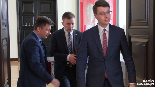 Nie we wtorek, a za tydzień rząd zajmie się projektem ustawy dotyczącym powołania komisji do spraw pedofilii - poinformował szef Kancelarii Prezesa Rady Ministrów.