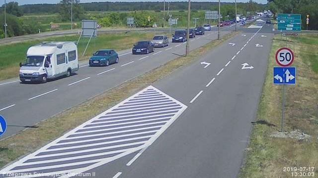 Spore kłopoty czekają na kierowców z obu stron karsiborskiej przeprawy w Świnoujściu.