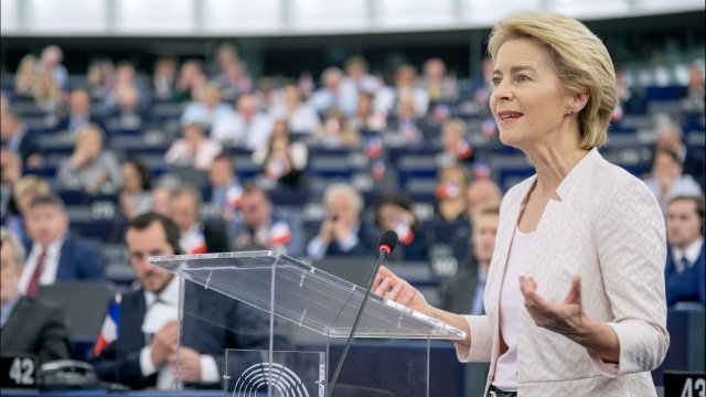 Jaki wpływ na Polskę może mieć nowa szefowa Komisji Europejskiej - zastanawiali się eksperci Radia Szczecin na Wieczór. We wtorek została nią Niemka - Ursula von der Leyen.