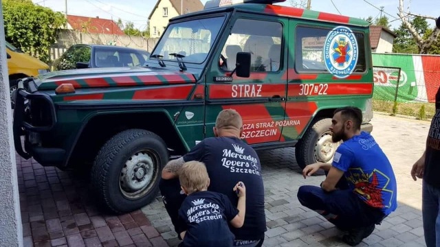 Nieco ponad 2,5 tysiąca złotych brakuje strażakom ochotnikom ze Szczecina, by wyremontować Mietka. Trwa zbiórka w sieci na odnowienie terenowego pojazdu ratowniczego. To 25-letni mercedes. Lifting będzie kosztował 7 tysięcy złotych.