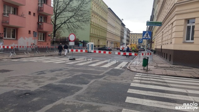 Przebudowa ulicy Małkowskiego w Szczecinie wchodzi w kolejny etap inwestycji. W czwartek zamknięty zostanie przejazd ulicą Królowej Jadwigi od Krzywoustego w kierunku Bohaterów Getta Warszawskiego.