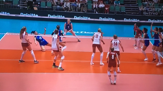 Polskie siatkarki przegrały we Wrocławiu z Serbią 1:3 (25:21, 23:25, 16:25, 23:25) w ostatnim meczu kwalifikacyjnego turnieju na igrzyska olimpijskie w Tokio.