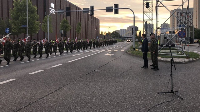 Z okazji święta Wojska Polskiego odbędzie się w Katowicach defilada wojskowa. 15 sierpnia ulicami miasta przemaszeruje i przejedzie około 2600 żołnierzy.