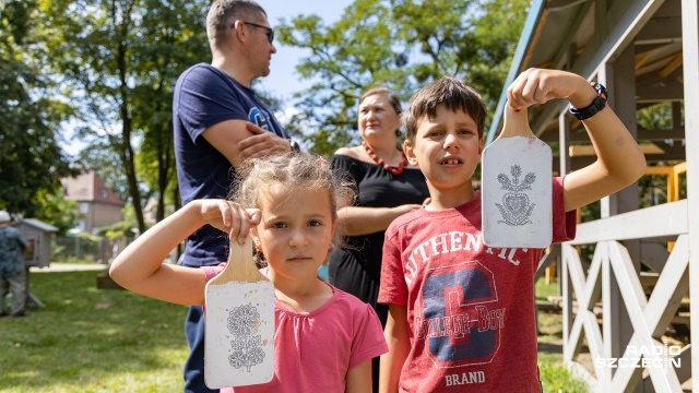Uczą i bawią równocześnie. Na szczecińskiej Różance trwają warsztaty dla dzieci.