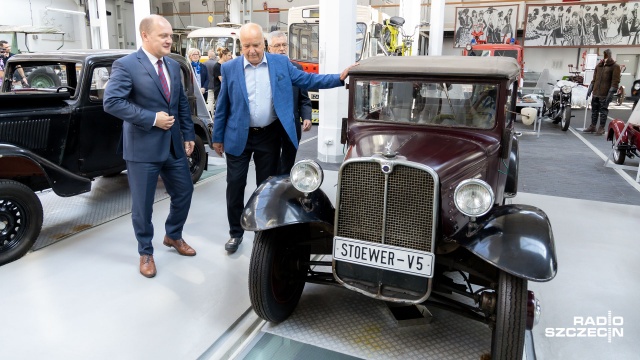 Ponad 900 zabytkowych eksponatów wyprodukowanych w szczecińskiej fabryce Stoewera trafi do Muzeum Techniki i Komunikacji przy ulicy Niemierzyńskiej.