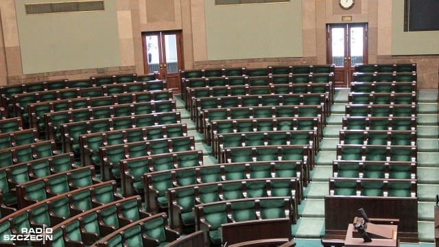 Karty odkryte, kandydaci w naszym regionie oficjalnie zaprezentowani. W programie Radio Szczecin na Wieczór zachodniopomorscy politycy komentowali listy wyborcze w nadchodzących wyborach parlamentarnych.