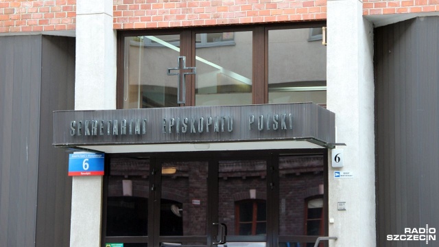 Apel o takim tytule wystosowała Komisja Wychowania Katolickiego Konferencji Episkopatu Polski. Zdaniem komisji, rodzice powinni bardziej zainteresować się tym, w jaki sposób organizowane są zajęcia wychowania seksualnego w szkołach.