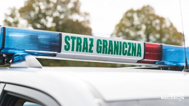 Trzydziestu funkcjonariuszy Straży Granicznej ze Szczecina, Świnoujścia i Gdańska pojechało do Republiki Macedonii Północnej, aby pomóc tamtejszym funkcjonariuszom w przeciwdziałaniu kryzysu migracyjnego.