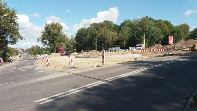 Dwa nowe ronda powstają w Stargardzie w śladzie drogi krajowej nr 20. Budowane są na zlecenie szczecińskiego oddziału Generalnej Dyrekcji Dróg Krajowych i Autostrad.