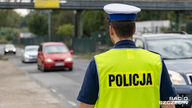 W całym kraju, policjanci ruchu drogowego rozpoczynają akcję dyscyplinowania tych, którzy jeżdżą zbyt szybko. Narzędziem będzie tym razem tzw. kaskadowy pomiar prędkości.