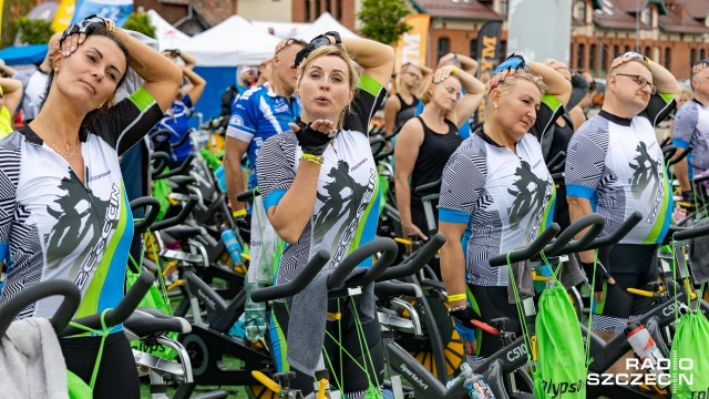 Ćwiczenia na rowerach, gra w bule czy ogromne bańki mydlane - na Łasztowni zakończyła się ostatnia w tym sezonie impreza z cyklu Bulwarove.