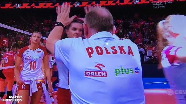 Polskie siatkarki przegrały w Ankarze z Turczynkami 1:3 (17:25, 16:25, 25:14, 18:25) w półfinale mistrzostw Europy.