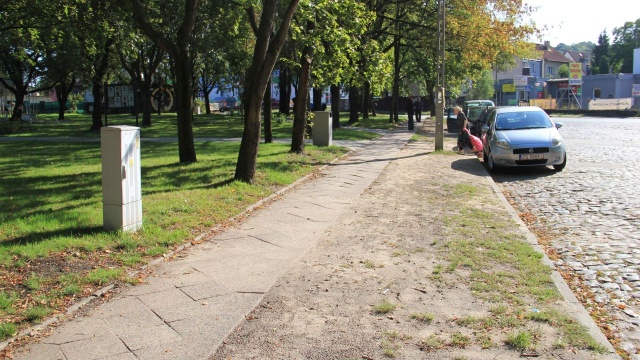 Blisko trzy miesiące potrwają prace przy budowie oraz remoncie chodników w rejonie Parku Wolności w Podjuchach.