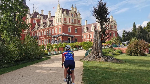 Uczestnicy wyprawy rowerowej szlakiem Odra - Nysa, zorganizowanej przez Fundację Szczeciński Klub Rowerowy Gryfus, wyruszyli na ostatni etap ze Szczecina nad Bałtyk.