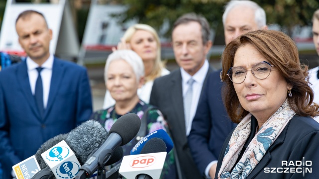 Sondaże dla Koalicji Obywatelskiej ani drgnęły od momentu, gdy Małgorzata Kidawa-Błońska stała się twarzą kampanii. - Czekamy cierpliwie - mówiła kandydatka na premiera KO na konferencji w Szczecinie.