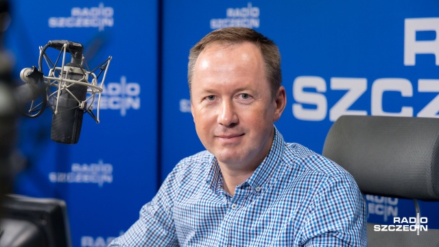 Ruch w dobrą stronę, ociepla wizerunek tego środowiska, ale jest to element politycznego teatru - tak o kampanijnym manewrze Grzegorza Schetyny z wysunięciem na pierwszy plan Małgorzaty Kidawy-Błońskiej mówił były poseł PO Arkadiusz Litwiński.