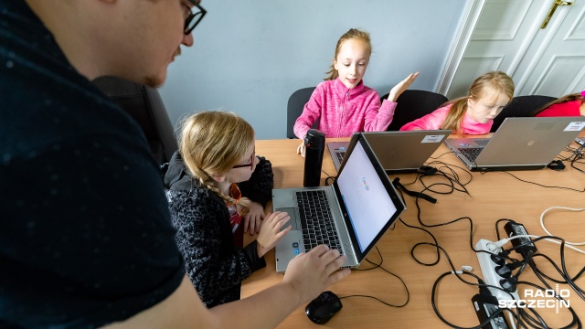 Darmowe warsztaty informatyczne - Koduj z gigantami - odbywają się w Szczecinie.