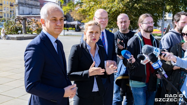 Liderka Inicjatywy Polskiej, Barbara Nowacka przekonywała w poniedziałek w Szczecinie, że mimo ciężkiej kampanii 13 października pokonają Prawo i Sprawiedliwość.