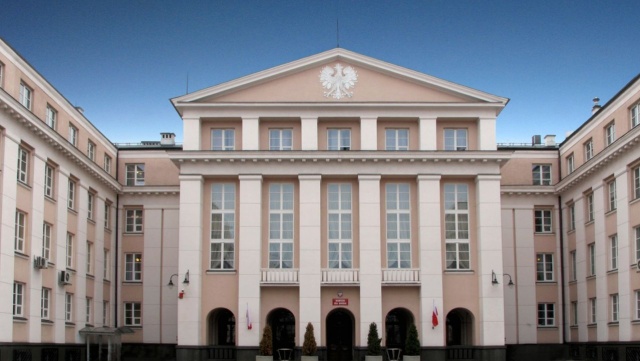 Posłowie PO składają do Prokuratury Rejonowej Warszawa-Śródmieście zawiadomienie o możliwości popełnienia przestępstwa przez prezesa NIK Mariana Banasia.