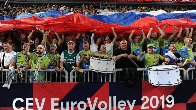 Polscy siatkarze przegrali w Lublanie ze Słowenią 1:3 (23:25, 26:24, 22:25, 23:25) w półfinale mistrzostw Europy.