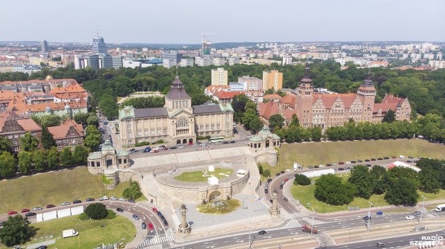 Od popołudnia nie będzie można przejechać w rejonie Wałów Chrobrego w Szczecinie. W związku z inauguracją roku akademickiego Akademii Morskiej o godz. 17 zamknięta dla ruchu zostanie ulica Admiralska, a od północy ulice Jana z Kolna i Wały Chrobrego.