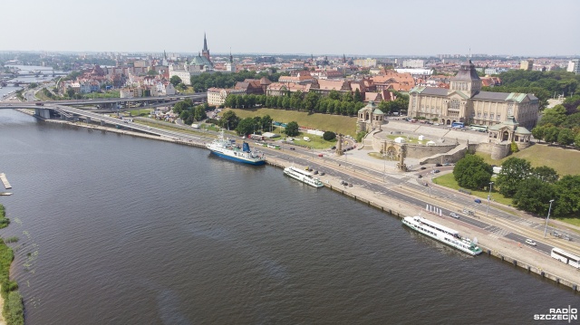 W związku z inauguracją roku akademickiego Akademii Morskiej od popołudnia zmienia się organizacja ruchu w pobliżu Wałów Chrobrego.