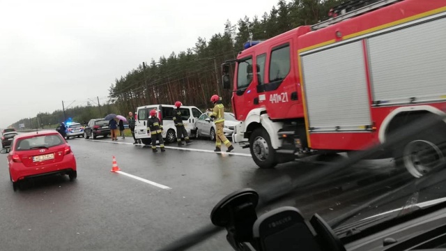 Jedna osoba została ranna w wypadku do jakiego doszło na przebudowywanej trasie S3.